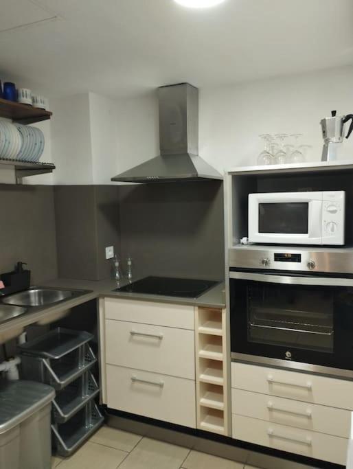 Cozy Flat With Terrace Διαμέρισμα Palamós Εξωτερικό φωτογραφία